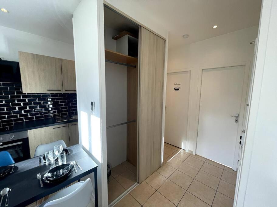 מרסיי Appartement T2 Pour 3 Personnes מראה חיצוני תמונה
